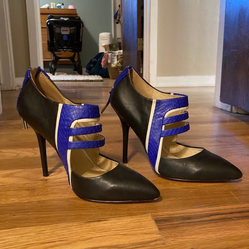 L.A.M.B. Blue/black leather stiletto heels